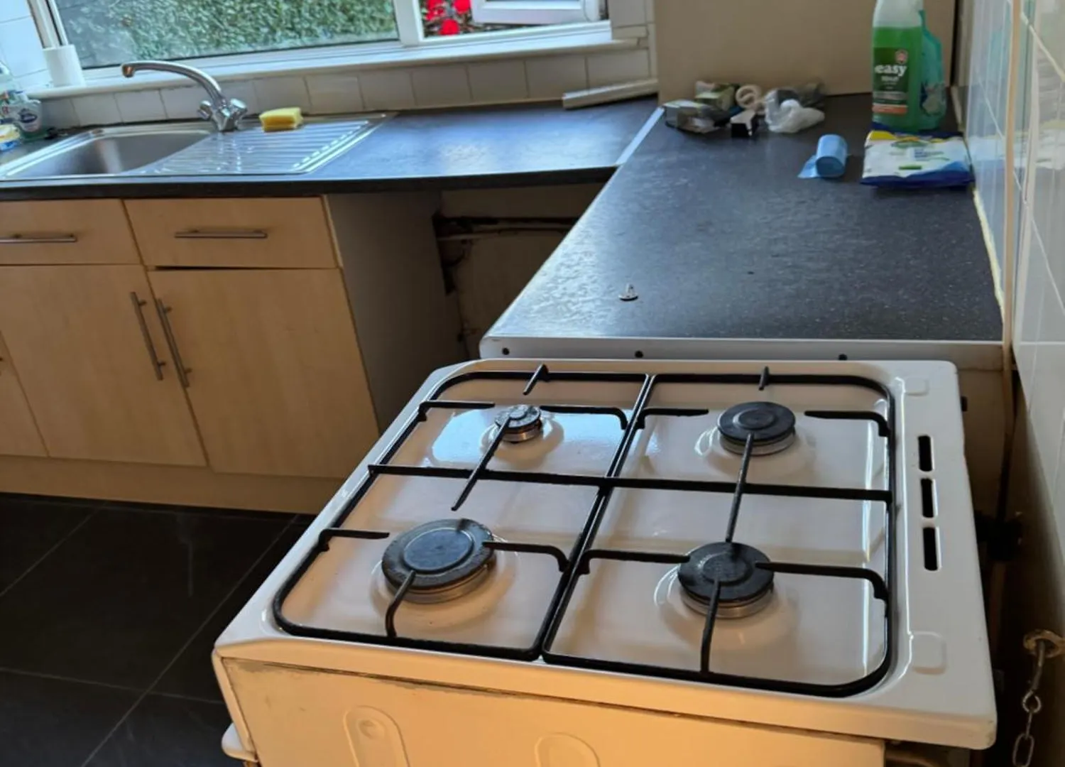 Beautiful 2 Bedroom Maisonette In East London Ilford Apartment