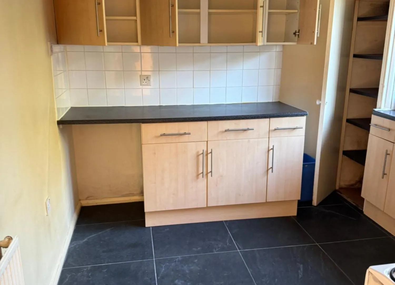 Beautiful 2 Bedroom Maisonette In East London إيلفورد